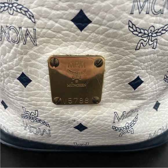 💙❤️🧡MCM DRAWSTRING BUCKET BAG💙❤️🧡 - Picture 8 of 10